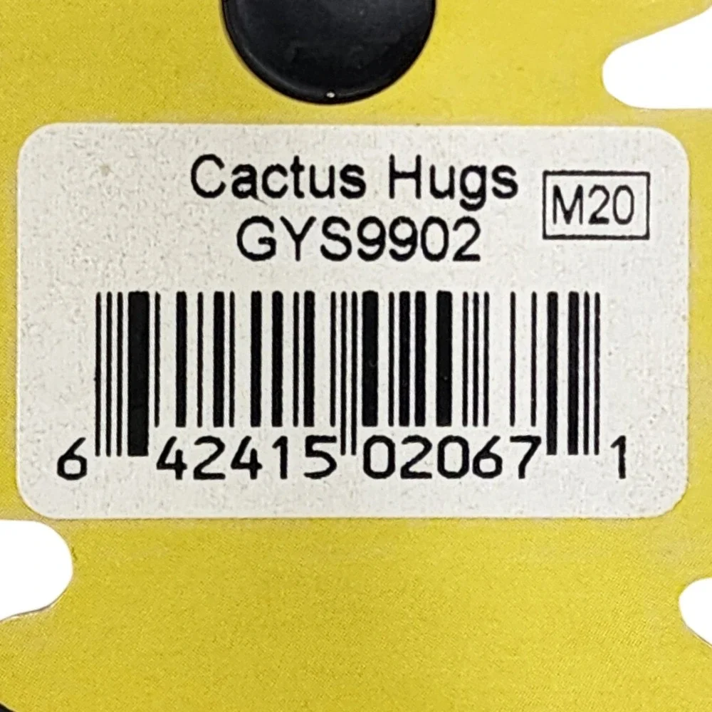 NWT Ooh‎ Geez Youth Cactus Hugs Cozy Non Skid Sole Slipper Socks Youth Size